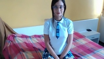 Amateur Video Of My Cousin'S Schoolgirl And Oral Sex