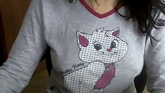 Charming Turkish Cam Girl In Homemade Video