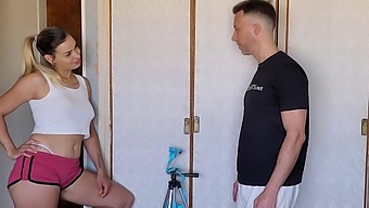 Hd Amateur Video Of A Blonde Giving A Blowjob To An Old Man